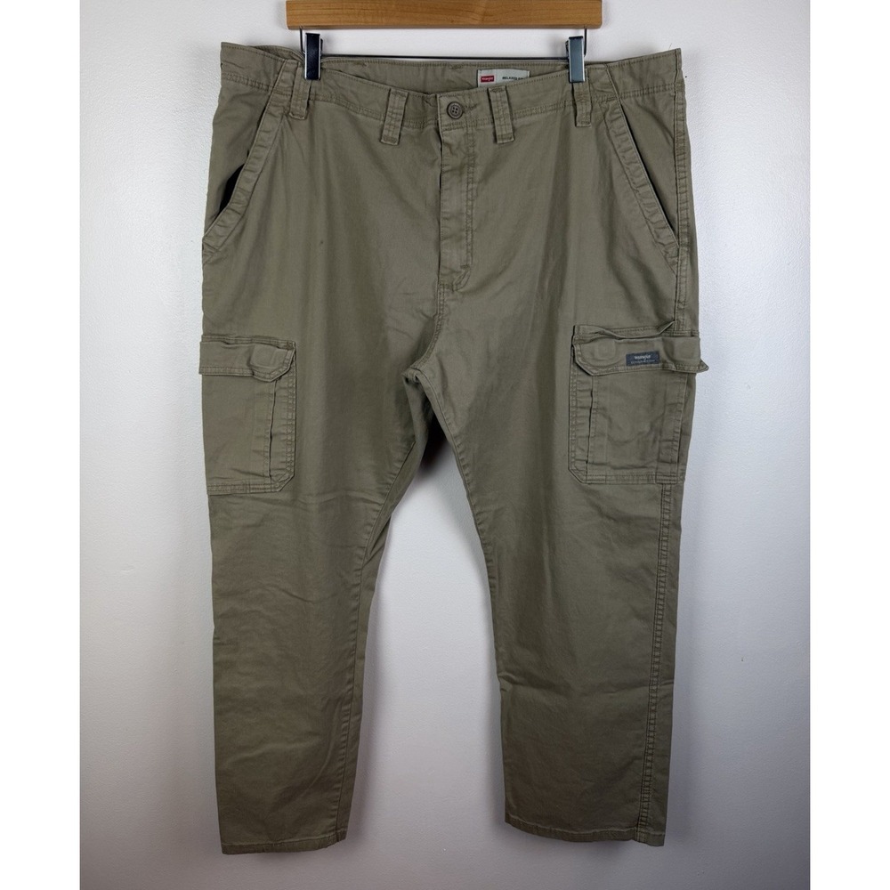 Wrangler Men Cargo Pants 44x30 Beige Relaxed Fit Tapered Leg Tech Pockets